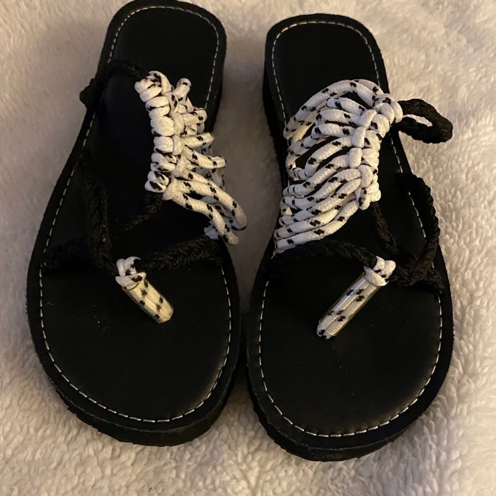 50%offw❤️oNew Rope Sandals  size 6 boho bohemian bought & never worn. Beach